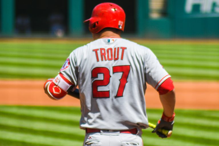 Los Angeles Angels Place Mike Trout on IL with Hamate Bone Fracture
